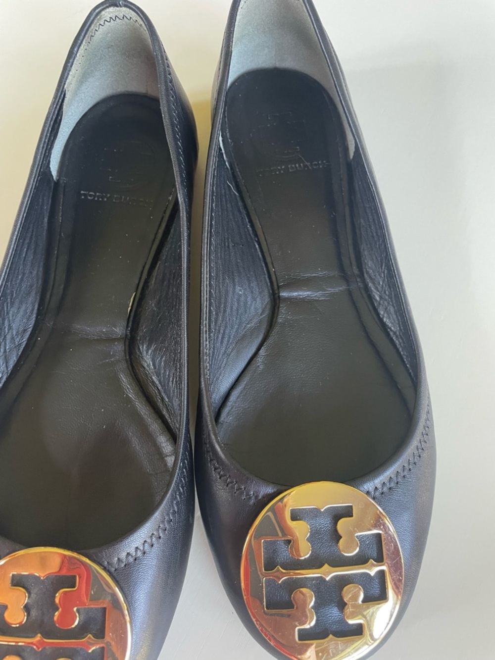Tory Burch Black Leather Ballet Flats with Gold Logo Medallion - Picture 13 of 13